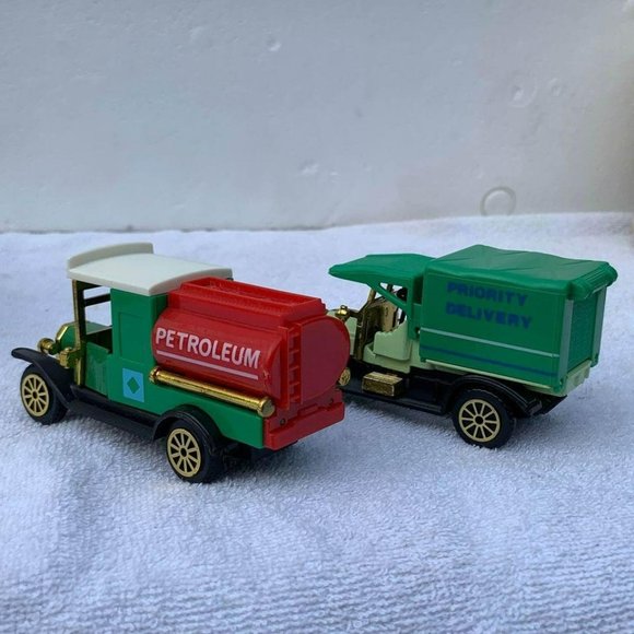 Readers Digest Toy Trucks, Tanker And Delivery Truck Vintage 80s Diecast Toys - Picture 7 of 9